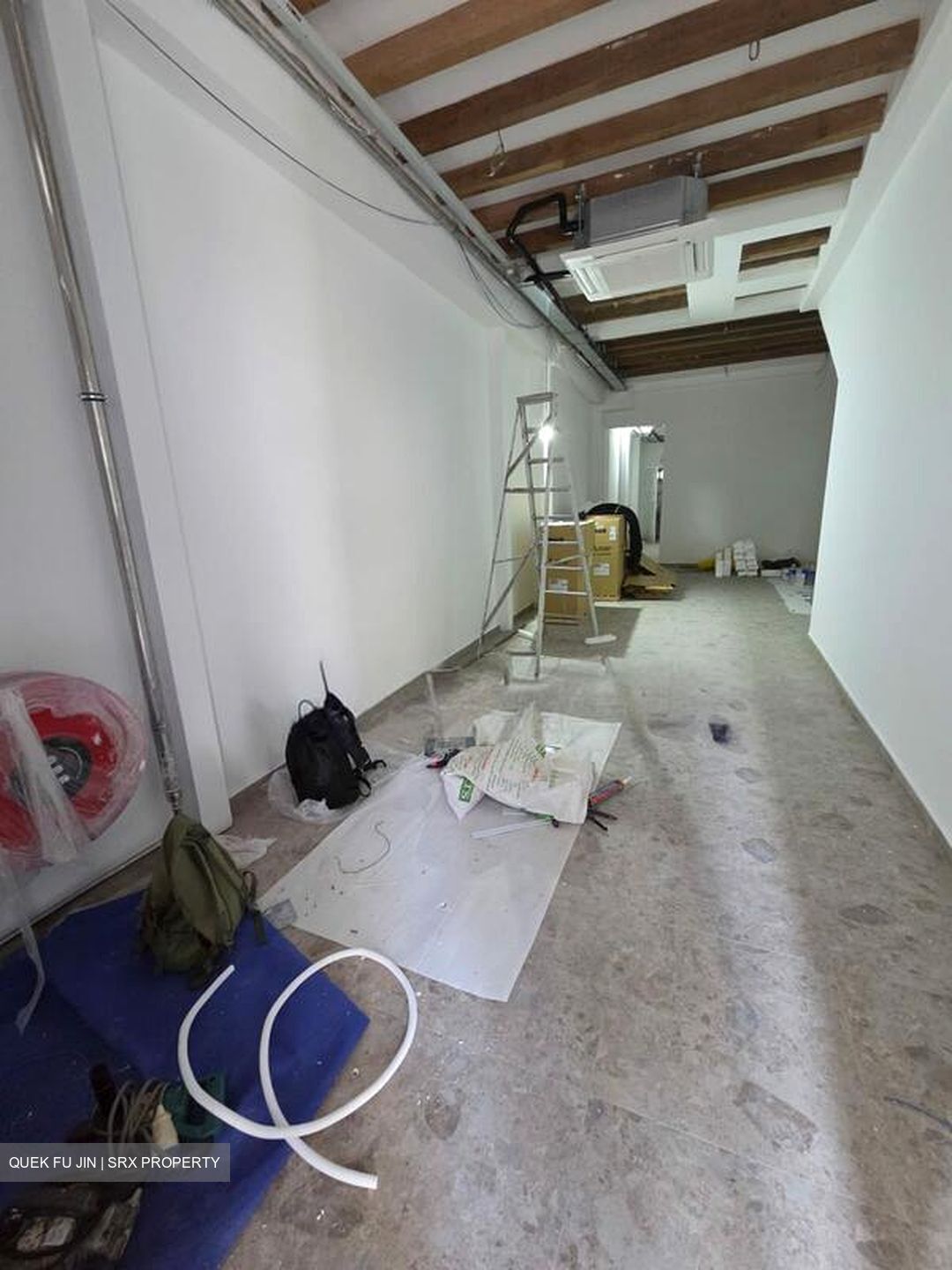 Rowell Road (D8), Retail #575912541